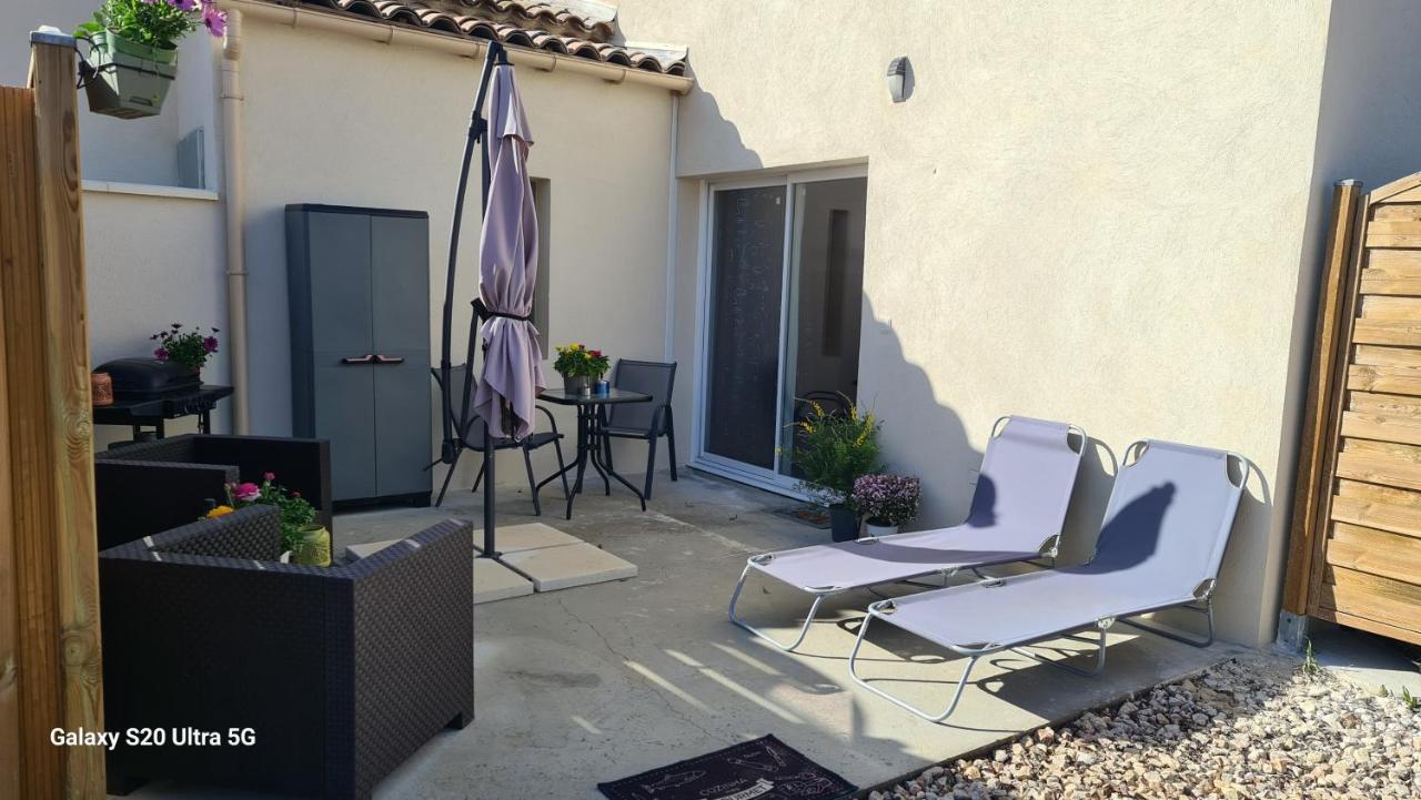 트레 Mas Gabelys Superbe Vue Sainte Victoire Jardin Terrasse Et Piscine 아파트 외부 사진