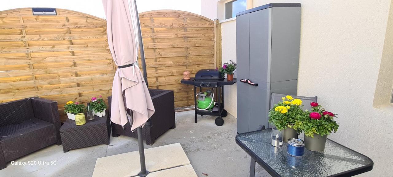 트레 Mas Gabelys Superbe Vue Sainte Victoire Jardin Terrasse Et Piscine 아파트 외부 사진