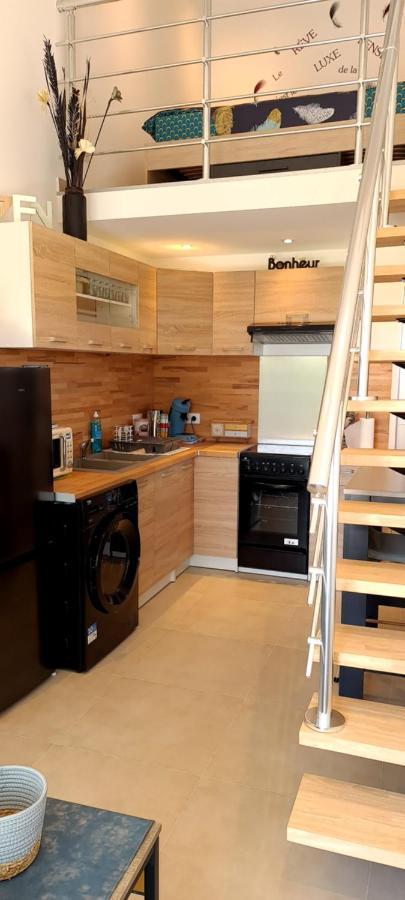 트레 Mas Gabelys Superbe Vue Sainte Victoire Jardin Terrasse Et Piscine 아파트 외부 사진