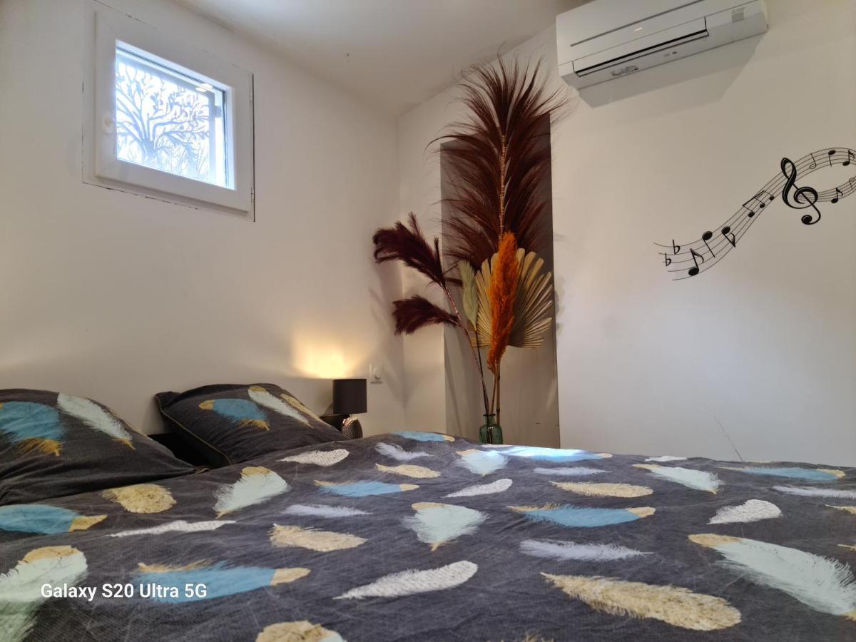 트레 Mas Gabelys Superbe Vue Sainte Victoire Jardin Terrasse Et Piscine 아파트 외부 사진