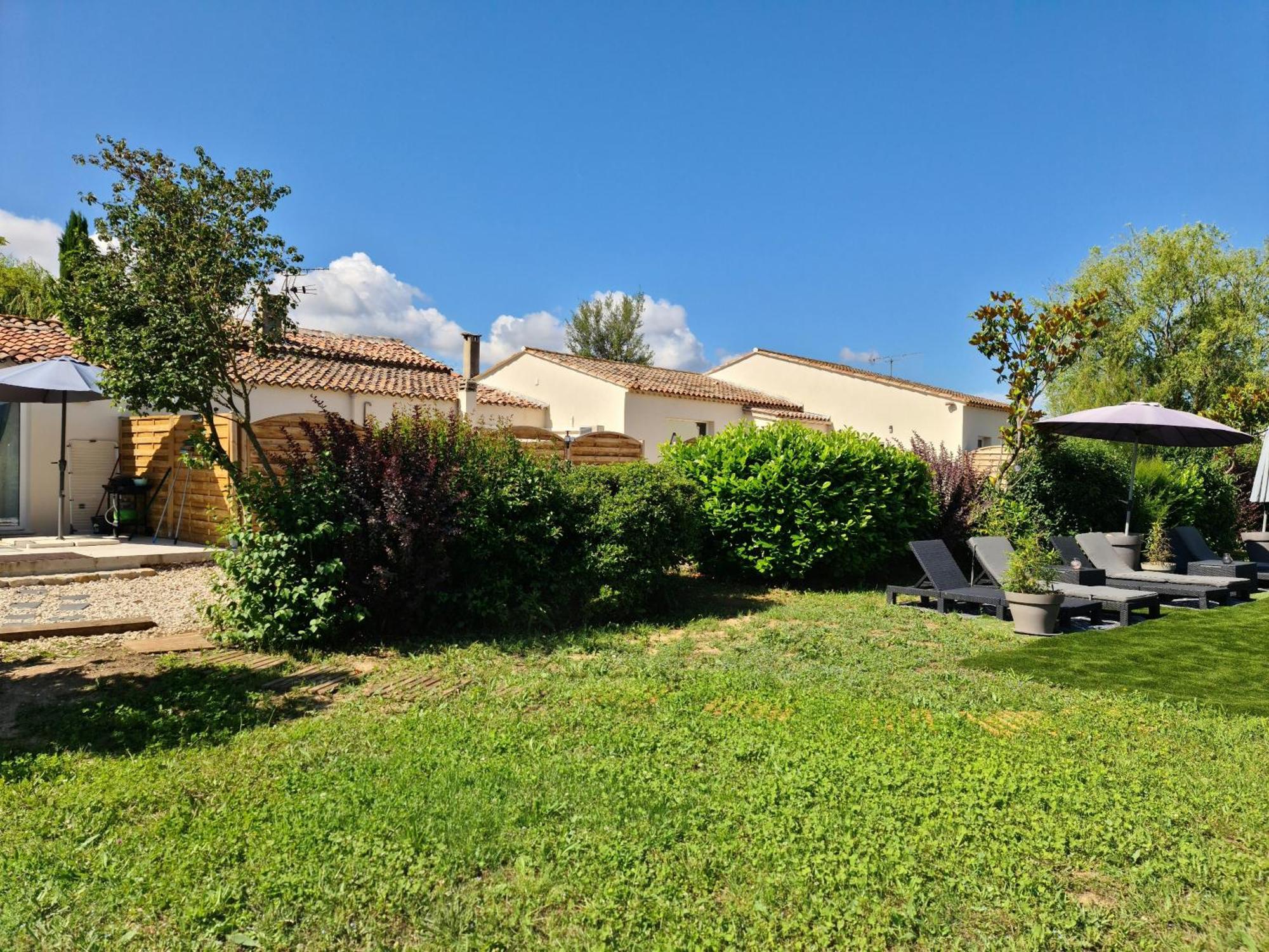 트레 Mas Gabelys Superbe Vue Sainte Victoire Jardin Terrasse Et Piscine 아파트 외부 사진