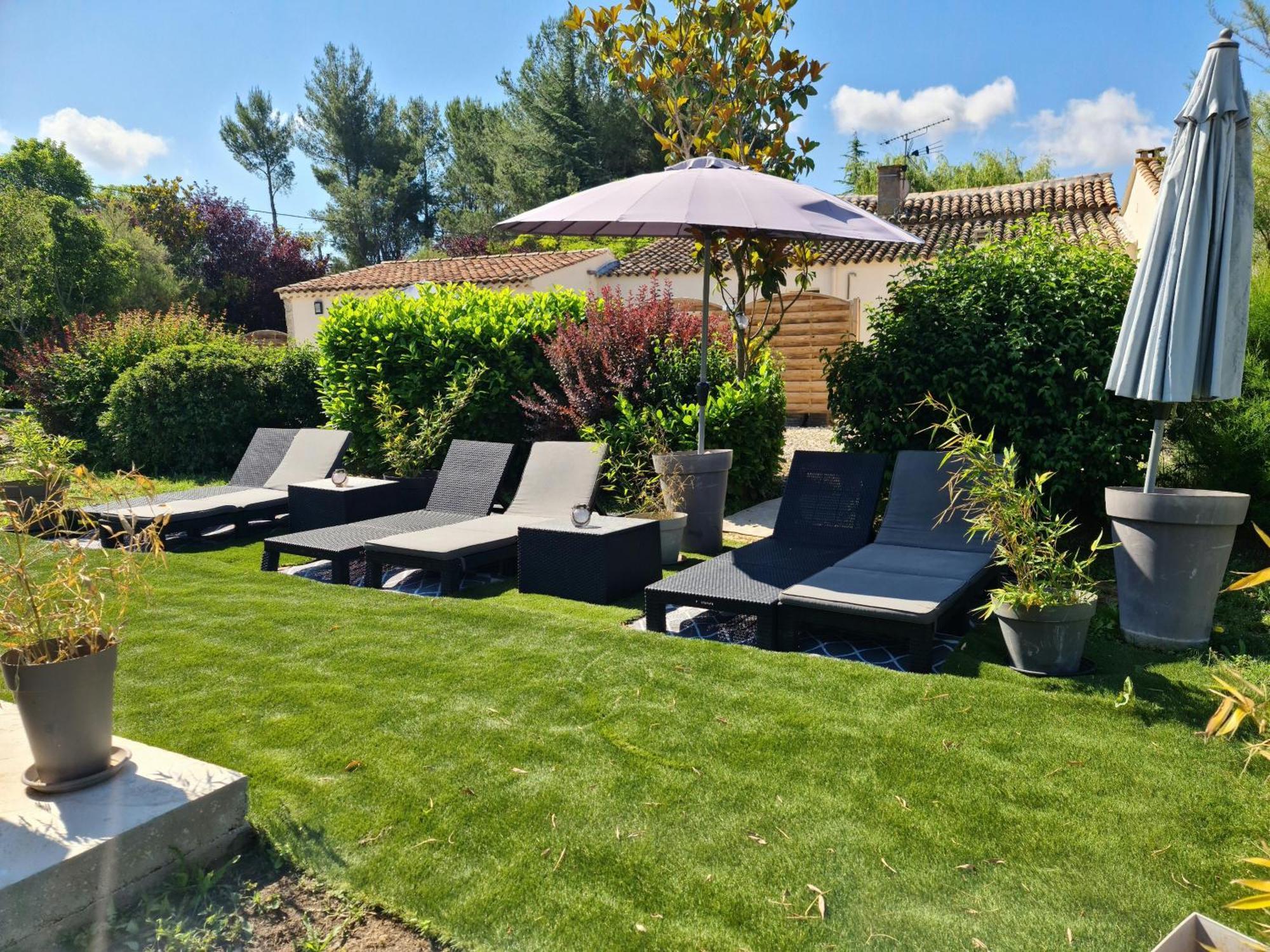 트레 Mas Gabelys Superbe Vue Sainte Victoire Jardin Terrasse Et Piscine 아파트 외부 사진