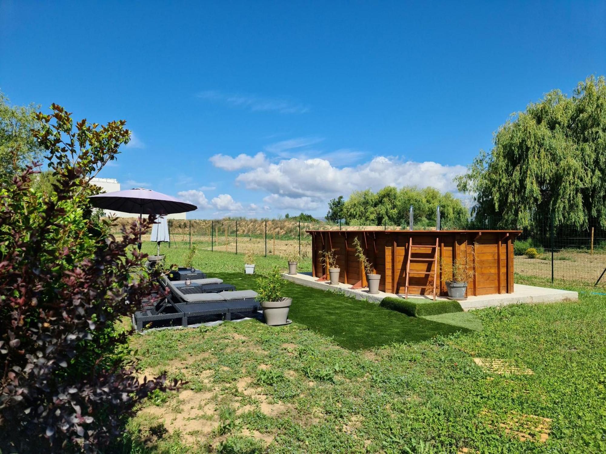 트레 Mas Gabelys Superbe Vue Sainte Victoire Jardin Terrasse Et Piscine 아파트 외부 사진